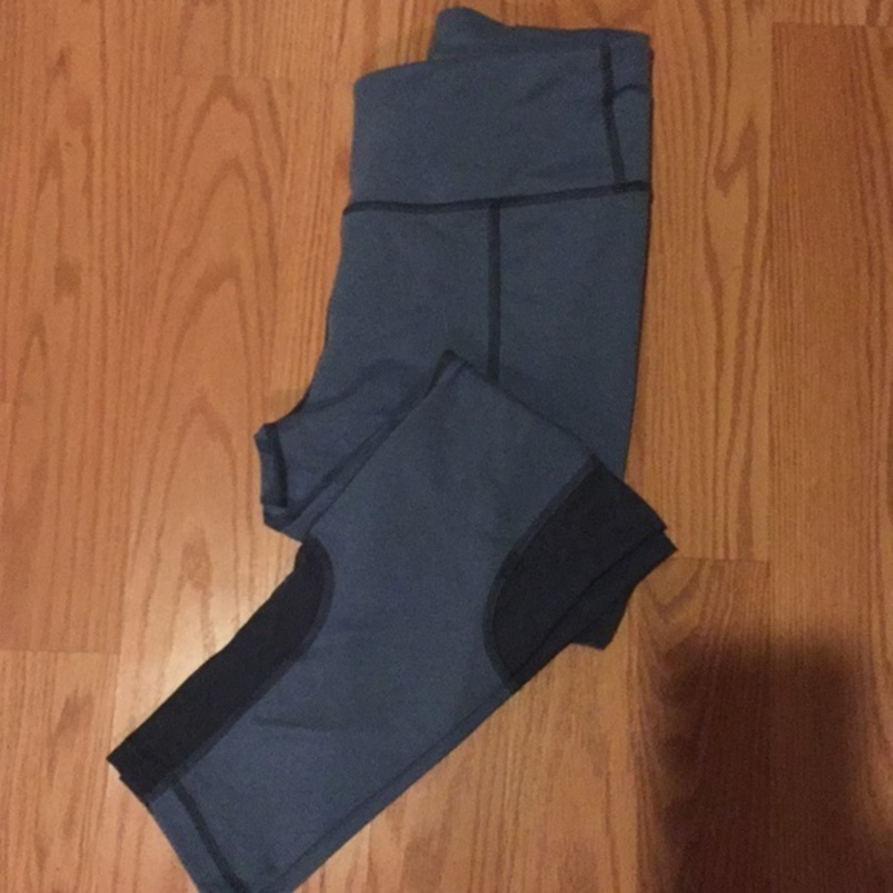 Lou & Grey by LOFT Active Leggings‎ w/ Mesh Detail